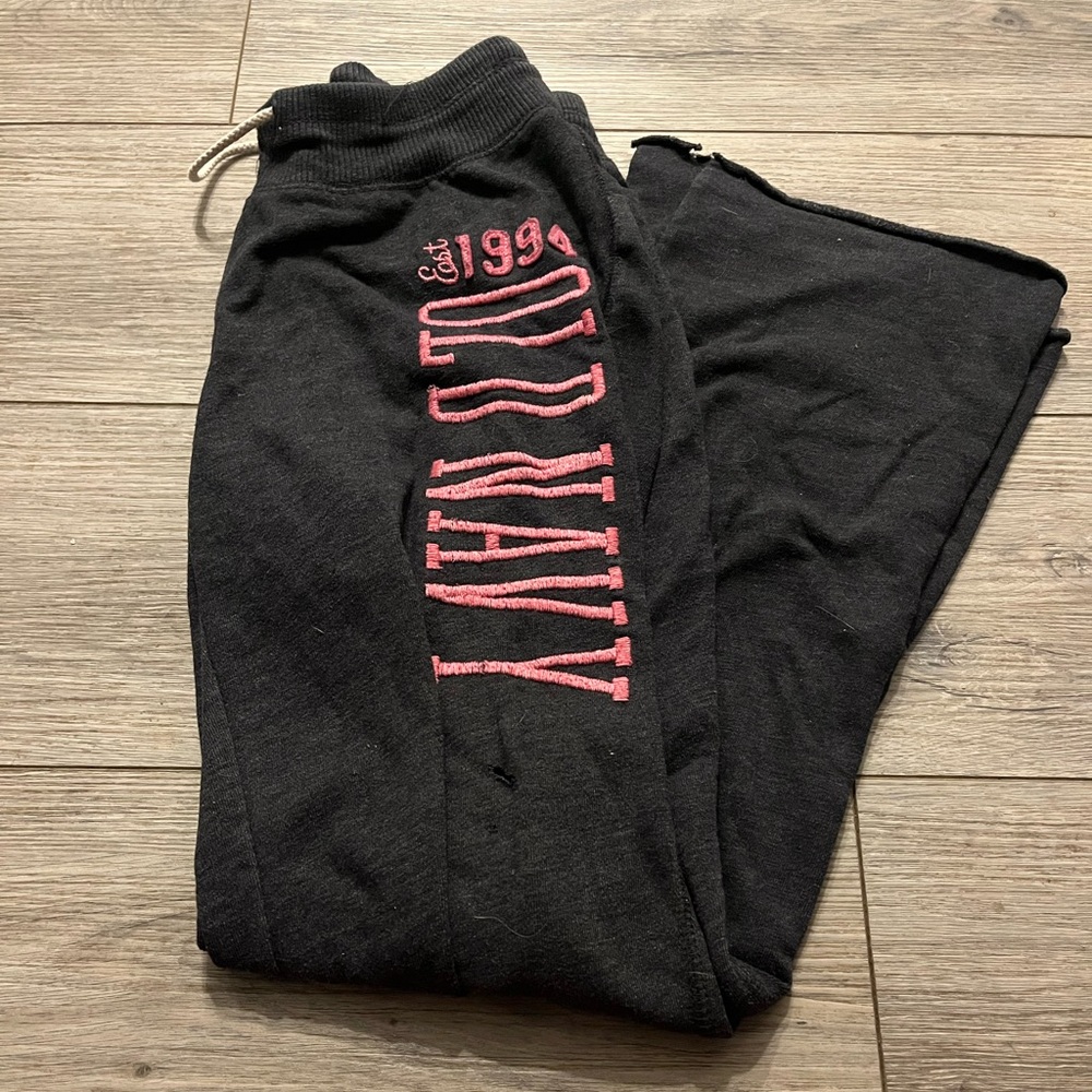 Of navy sweatpants